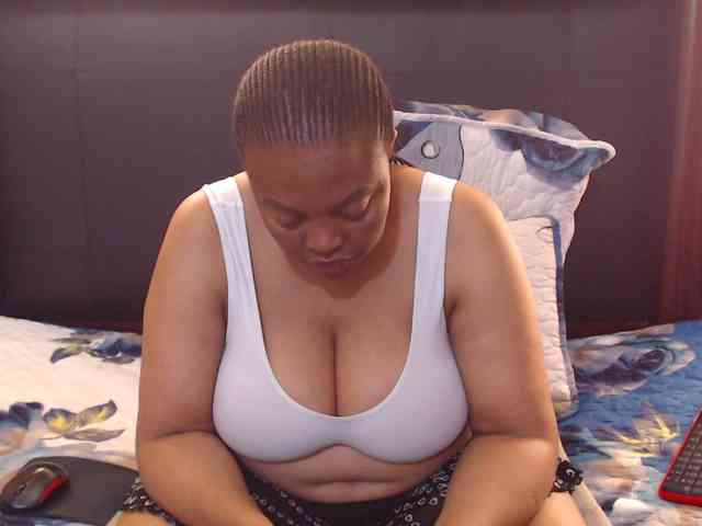 Busttyebony19 webcam