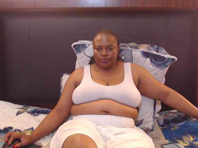 Busttyebony19 webcam