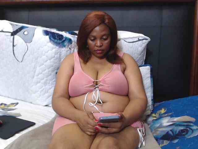 Busttyebony19 webcam