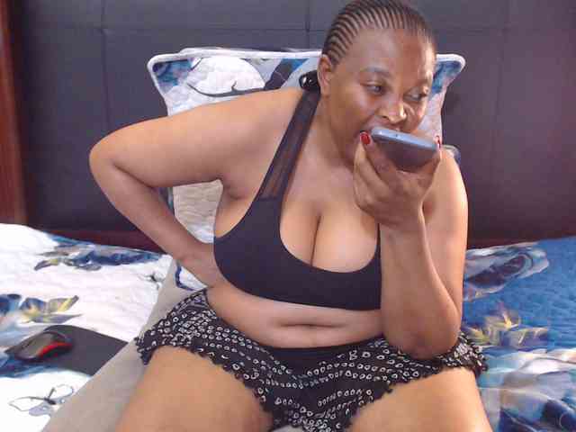 Busttyebony19 webcam