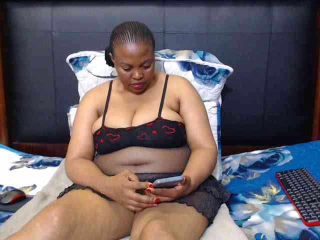 Busttyebony19 webcam