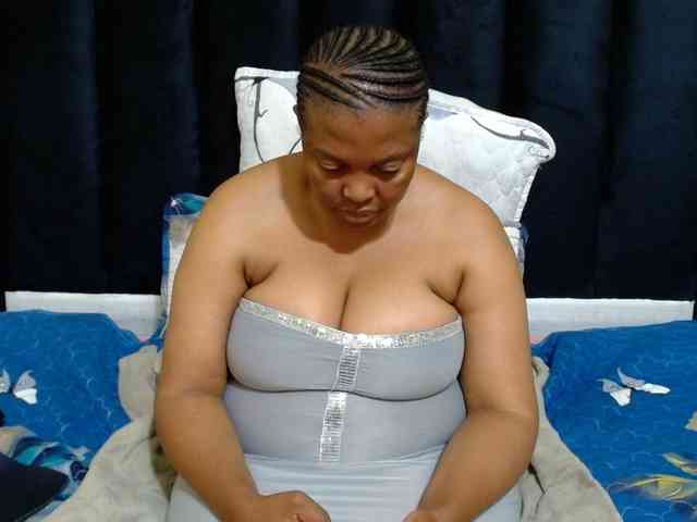 Busttyebony19 webcam