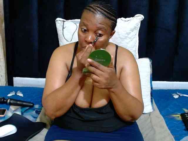 Busttyebony19 webcam