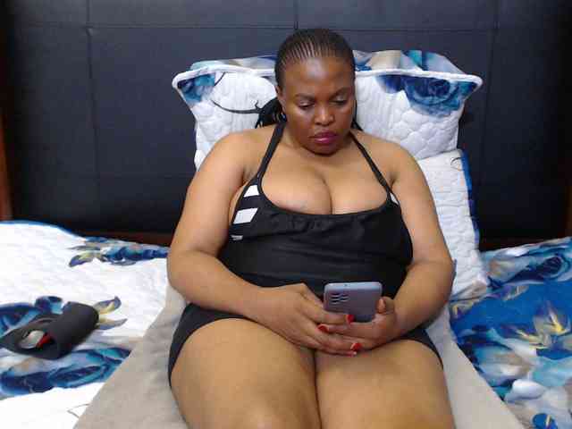 Busttyebony19 webcam