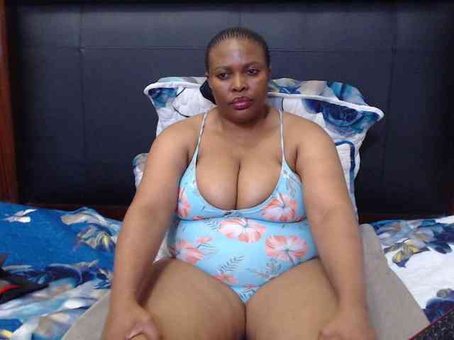 Busttyebony19 Busttyebony19