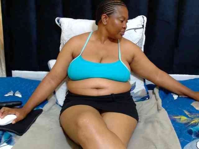 Busttyebony19 webcam