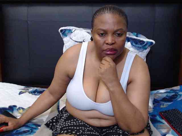 Busttyebony19 webcam