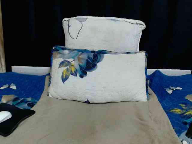 Busttyebony19 webcam