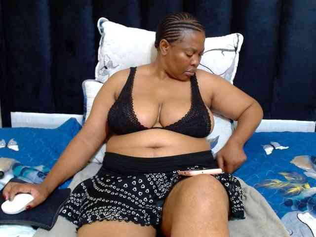 Busttyebony19 webcam