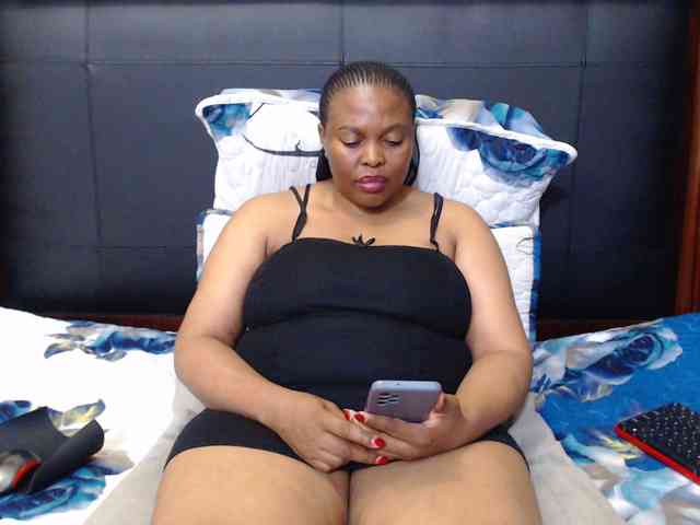 Busttyebony19 webcam