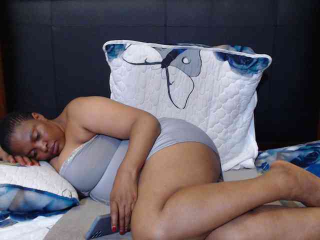 Busttyebony19 webcam