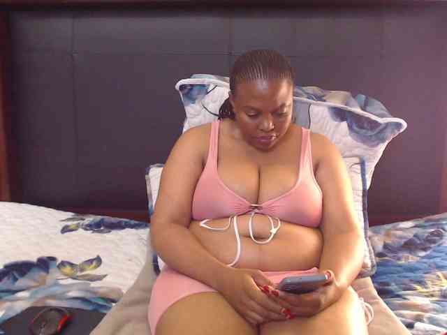 Busttyebony19 webcam