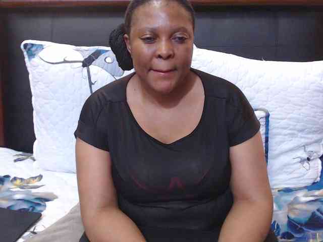 Busttyebony19 webcam