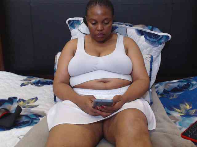 Busttyebony19 webcam