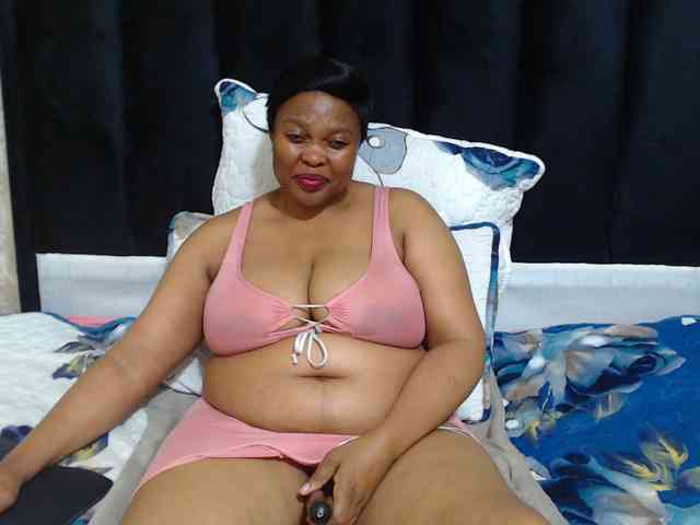 Busttyebony19 Busttyebony19