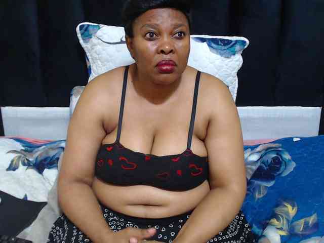 Busttyebony19 Busttyebony19