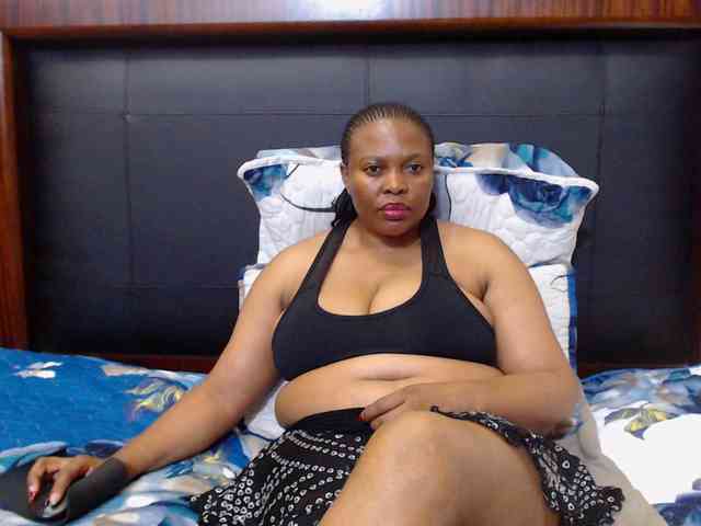 Busttyebony19 webcam