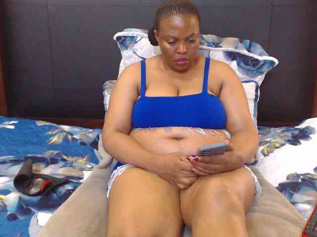 Busttyebony19 webcam