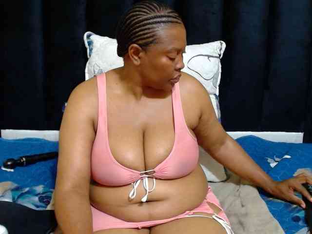 Busttyebony19 webcam