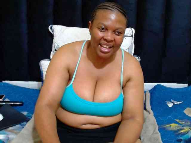 Busttyebony19 webcam