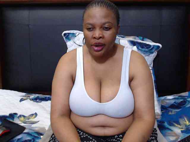 Busttyebony19 webcam