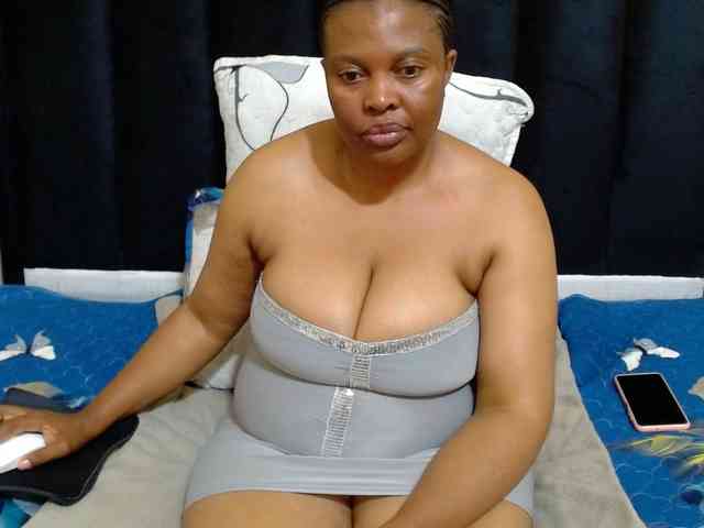 Busttyebony19 webcam