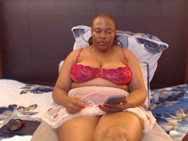 Busttyebony19 webcam
