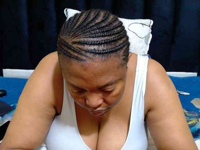 Busttyebony19 webcam