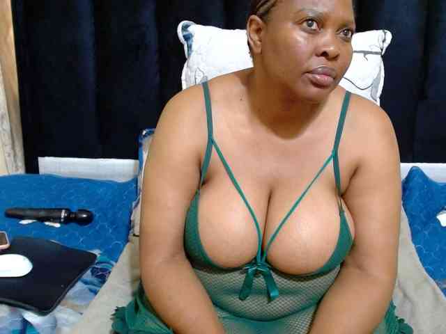 Busttyebony19 webcam