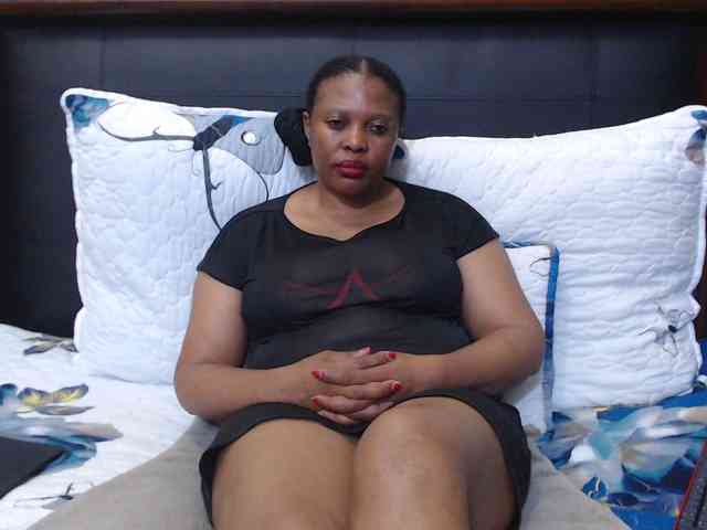 Busttyebony19 webcam