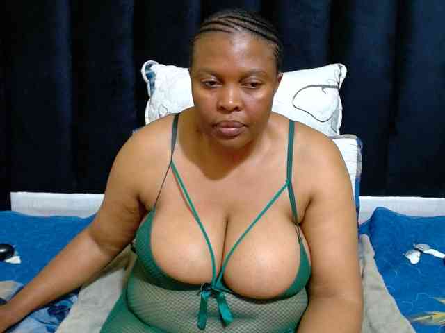 Busttyebony19 webcam