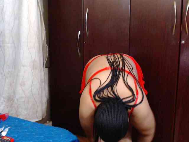Busttyebony19