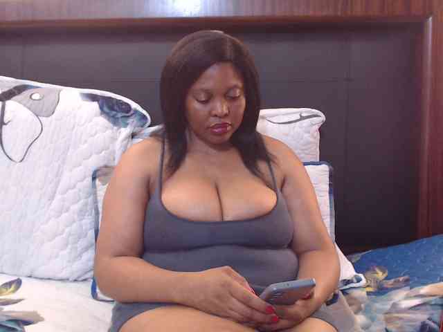 Busttyebony19 webcam