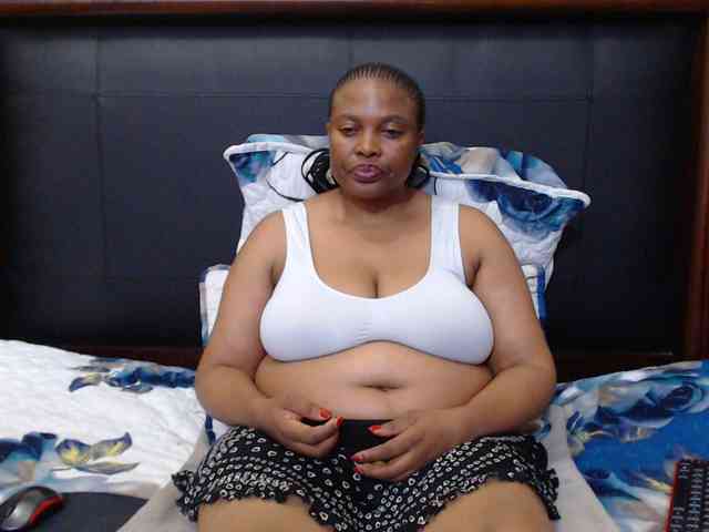 Busttyebony19 webcam