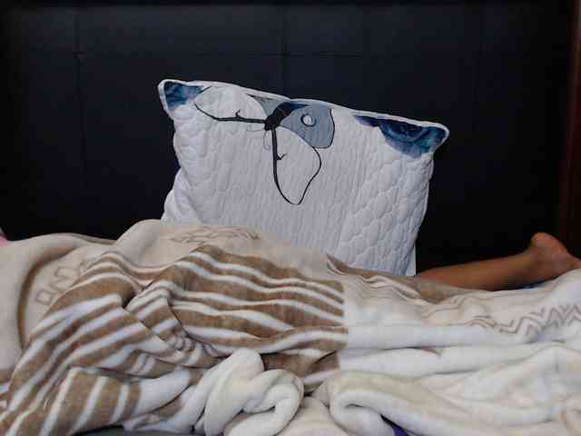 Busttyebony19 webcam