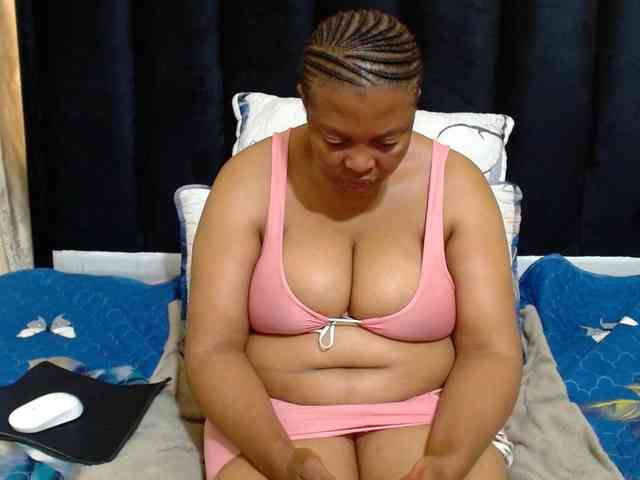 Busttyebony19 webcam