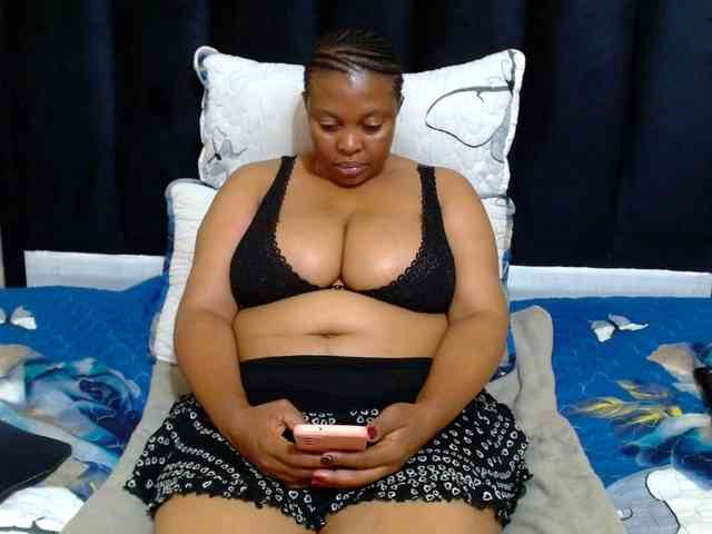 Busttyebony19 webcam