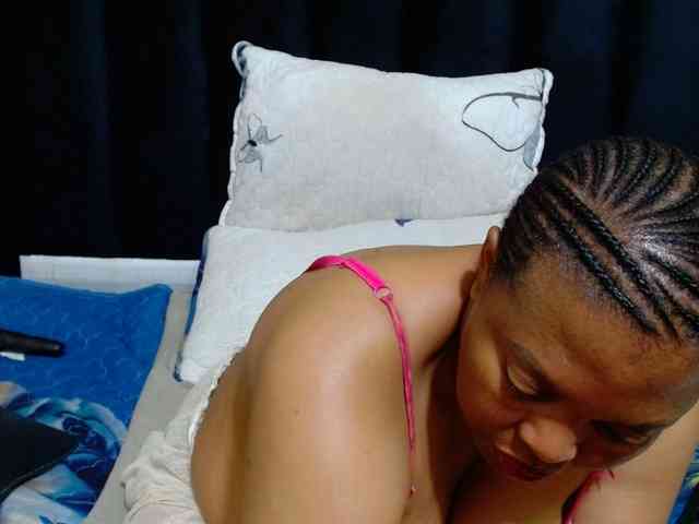 Busttyebony19 webcam