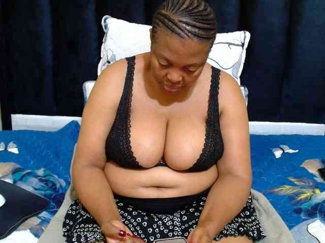 Busttyebony19 webcam