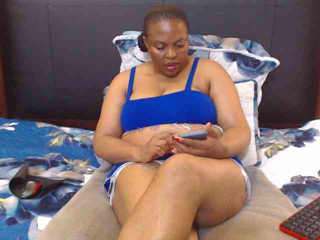 Busttyebony19 webcam