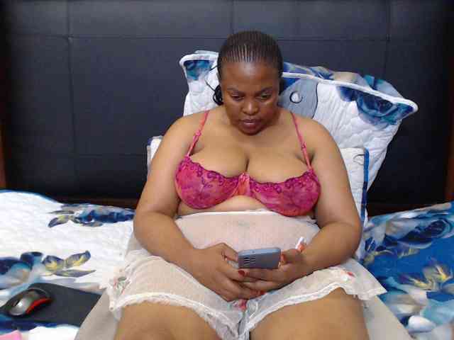 Busttyebony19 webcam