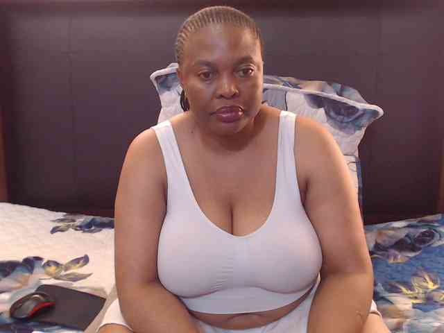 Busttyebony19 webcam