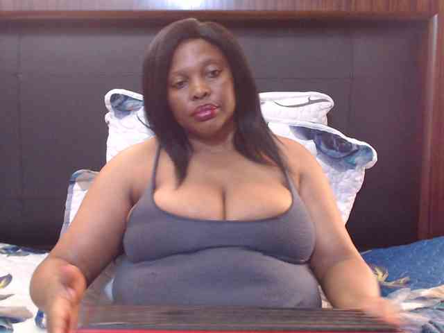 Busttyebony19 webcam