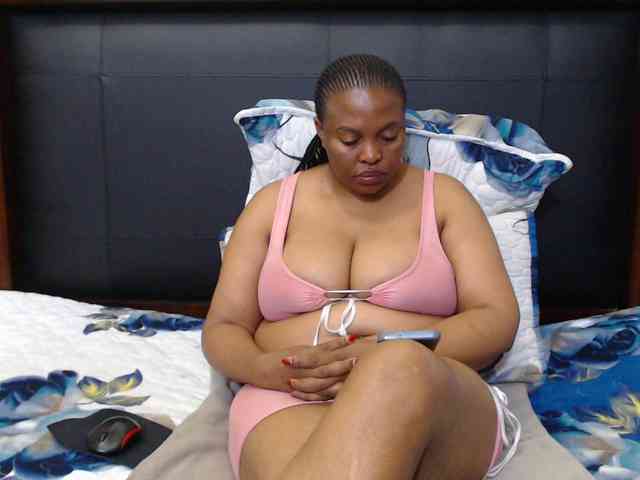 Busttyebony19 webcam