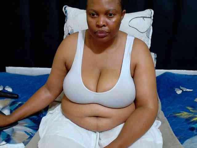 Busttyebony19 webcam