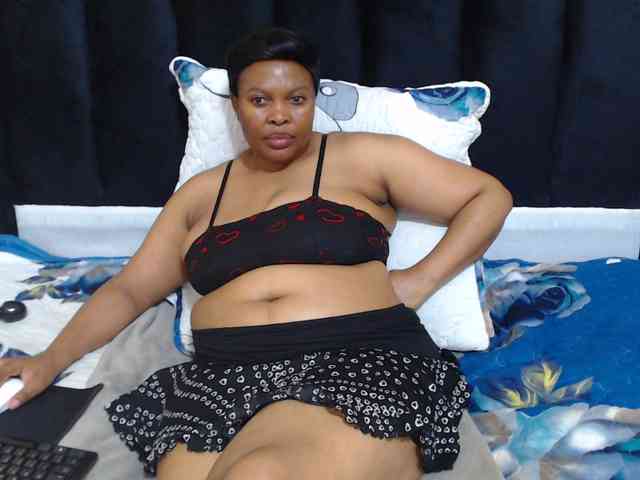 Busttyebony19 Busttyebony19