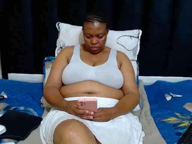 Busttyebony19 webcam