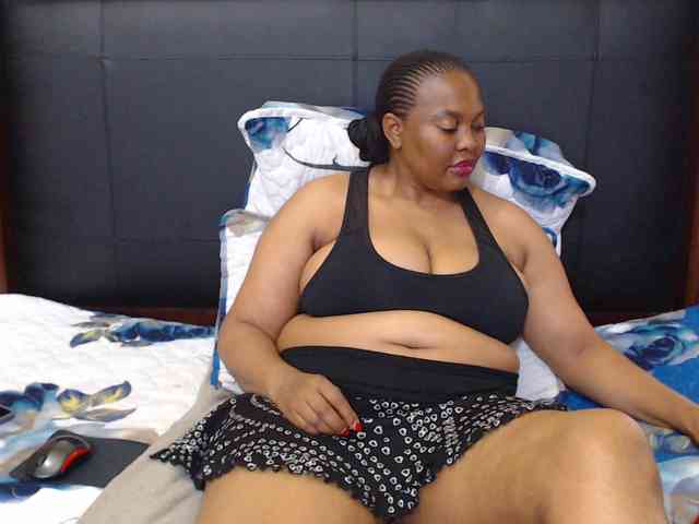Busttyebony19 webcam
