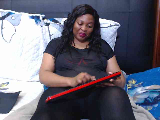 Busttyebony19 webcam