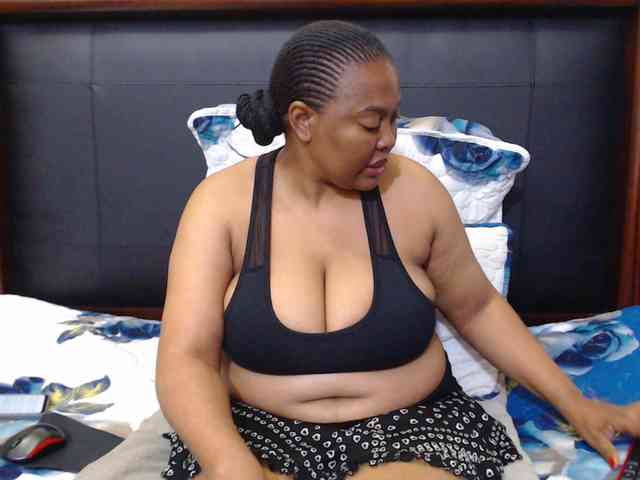 Busttyebony19 webcam